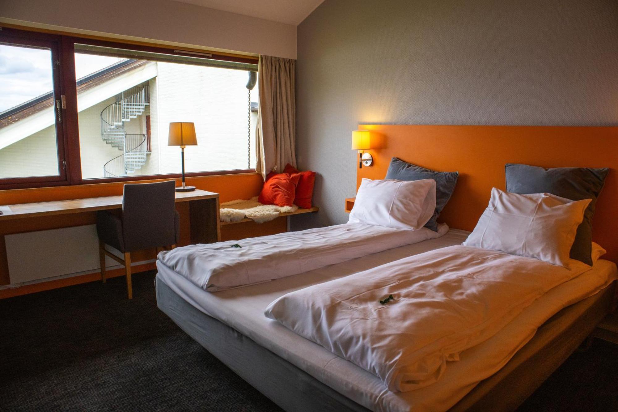 Thorbjornrud Hotell Jevnaker Buitenkant foto