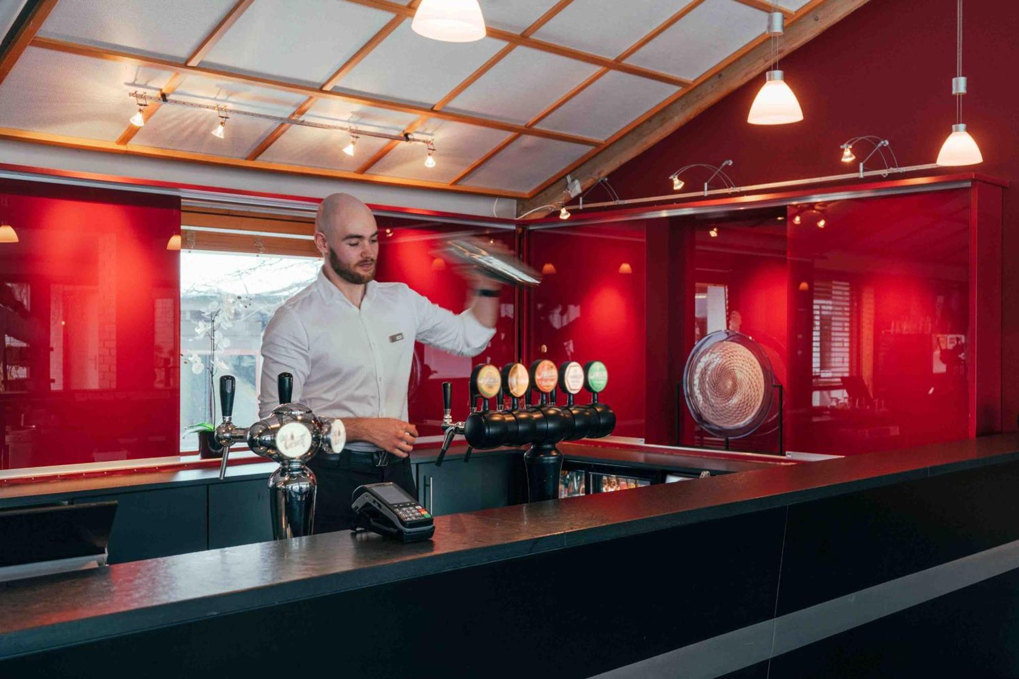 Thorbjornrud Hotell Jevnaker Buitenkant foto