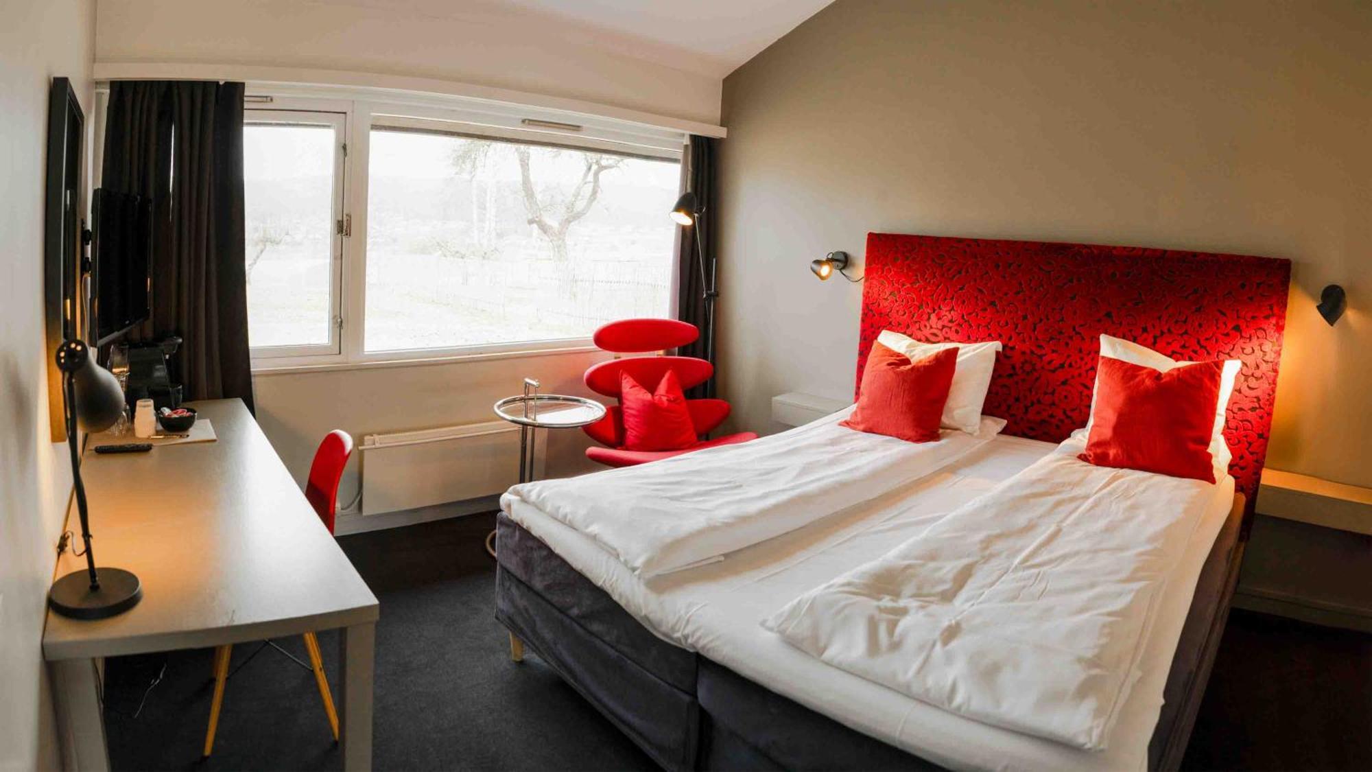 Thorbjornrud Hotell Jevnaker Buitenkant foto